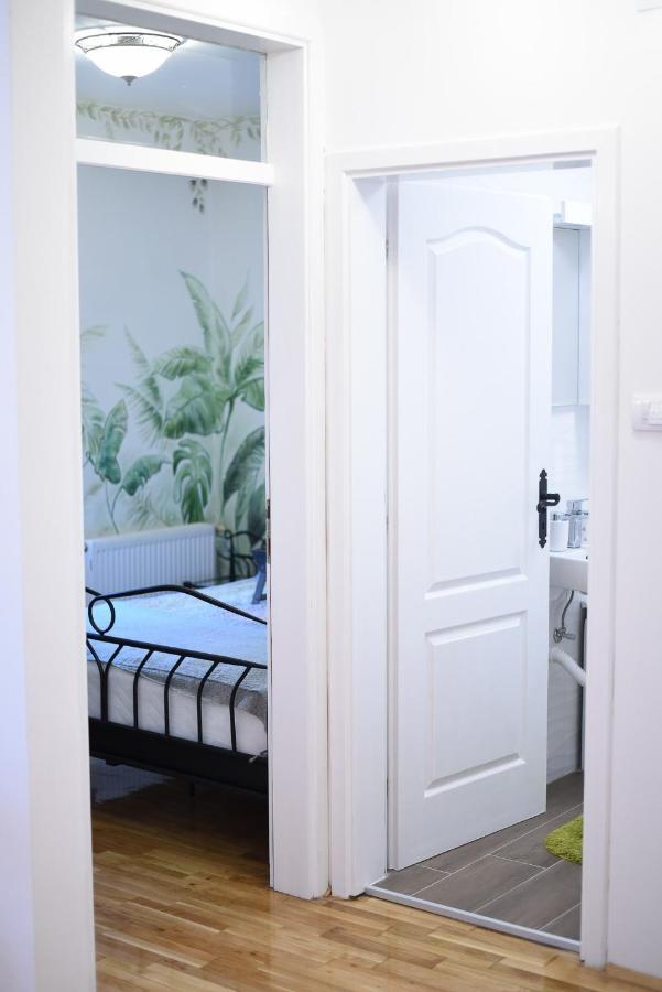 Garden Apartment - Oaza U Centru Grada Novi Sad Ngoại thất bức ảnh